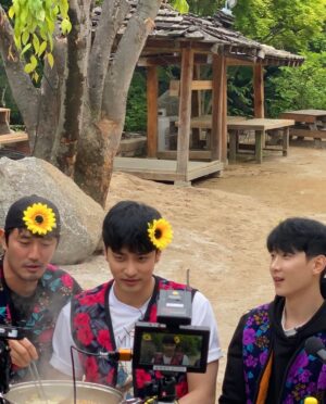 Lee Jung-hyuk Instagram - 데이투 데이투 첫데이투🎵🎶
#유튜브 #youtube #성훈데이투 #조한선 #성훈
이런거 처음이라 뭐하고 왔는지 잘모르겠지만;;형들 만나고 와서 좋았었던!