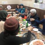 Lee Oi-soo Instagram - 디자이너 감성모자 루이엘을 사랑하는 8선녀 모임에 초대되어 푸짐한 식사를 대접받고 멋진 모자도 선물받았습니다. 어울리나요.