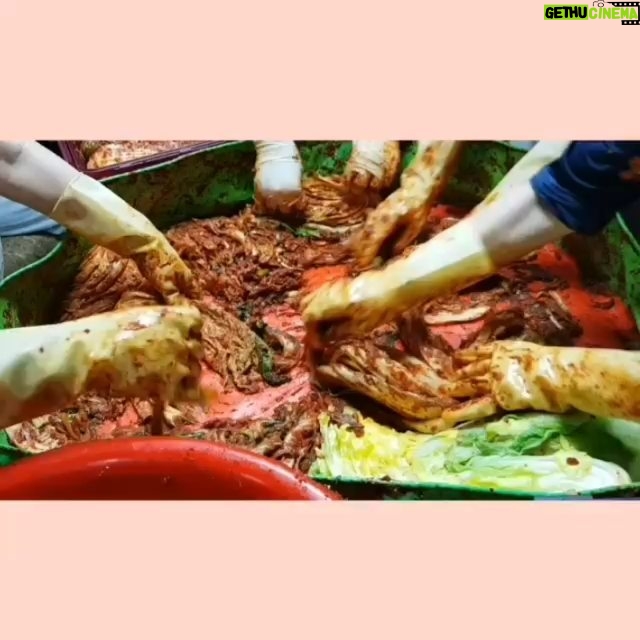 Lee Sang-min Instagram - ㅠㅠ 팬 어머님... 너무감사드려요 ^^ 여러분 ~ 오늘도 화이팅 입니다^ 사랑합니다 그리고 감사합니다... 여러분도 어머님 화이팅기운 받으세욥~~~~^^