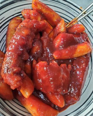 Lee Sang-min Instagram - 맛저 하세욥^^ 오늘도 수고하셨습니다 ^^ 떡볶이 순대 먹고 찡하구 놀기~