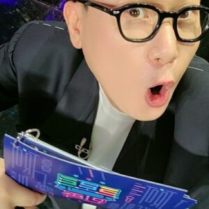 Lee Sang-min Instagram - 트로트의민족! 설특집!! 아뵤오~~~ 2월11일 12일 탁형팀과 매치! MBC 탁형은 ~  #탁재훈 !!!!