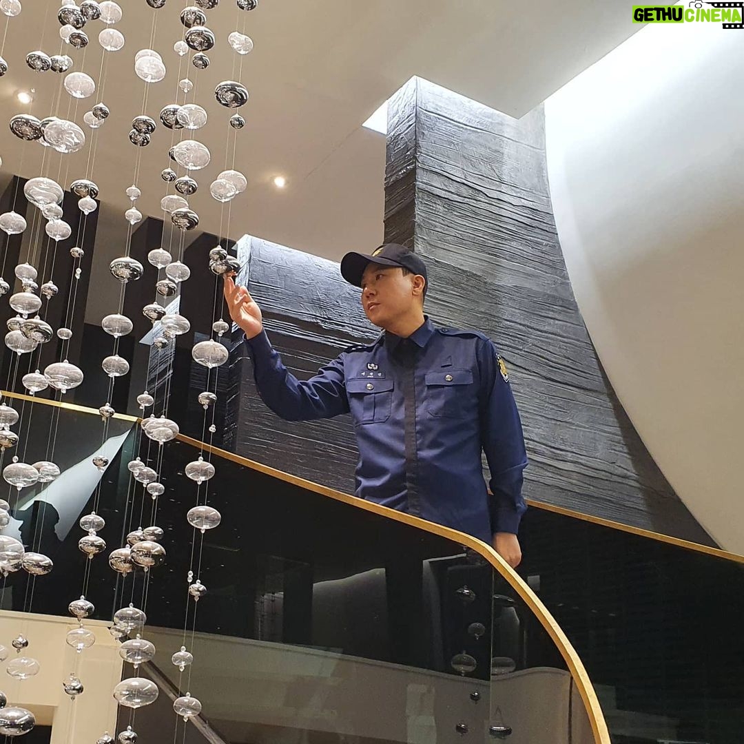 Lee Sang-min - 27.8K Likes - 감사합니다 ~~~~ 펜트하우스 카메오출연.... 박군이랑~~~^^ 잘자요^ 사랑합니다 ^^