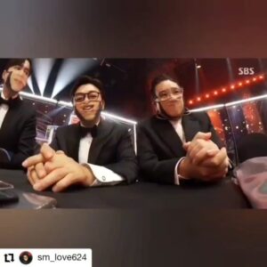 Lee Sang-min Instagram - 탁재훈형 은 나에겐.. 평생 동반자 형 이고... 사랑합니다... 라고 말을 했어야했음... 머리가 하얘져서 그랬... #수상소감 #약속 #탁재훈  #까먹음 #삐침 #달래줌  까~악~~~~~~~
