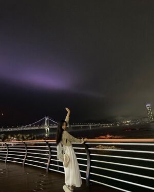 Lee Seo-yeon Instagram - 막 신나 미쳐🤪
#busan #gwangalli