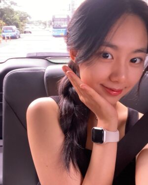 Lee Seo-yeon Instagram - 할부지 차 트렁크에도 의자있다..?
7인승이래.. 나 몰랐자나🙊
#제주앓이