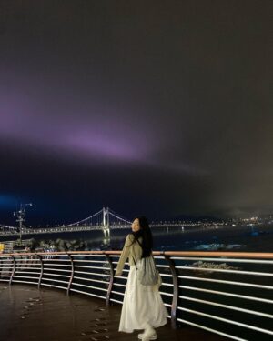 Lee Seo-yeon Instagram - 막 신나 미쳐🤪
#busan #gwangalli