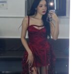Lee Sun-mi Instagram - Red or Silver?