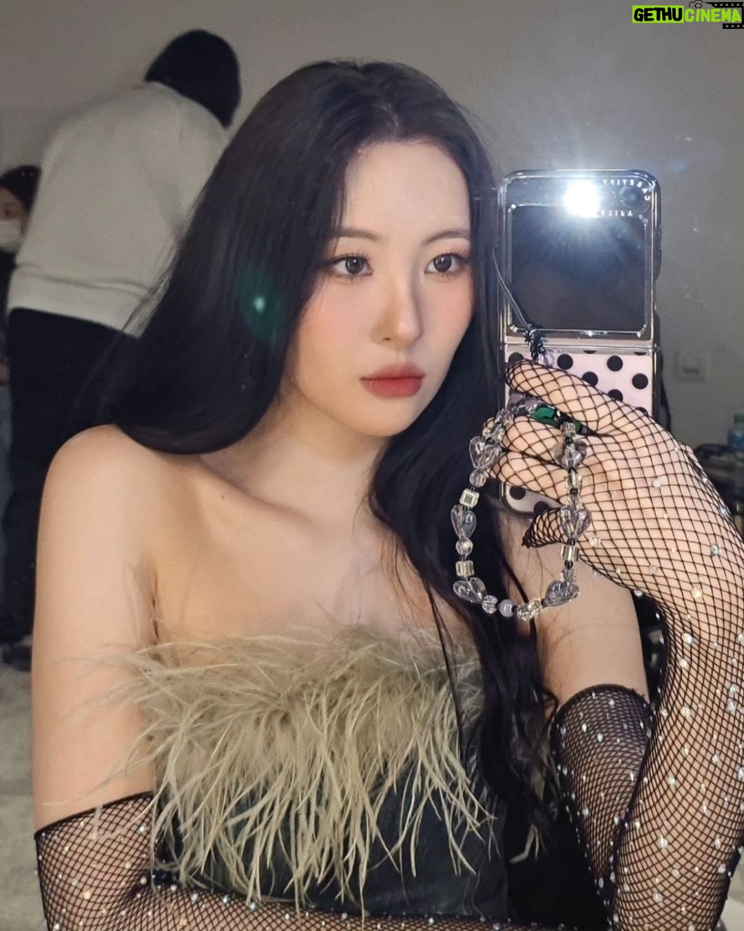 Lee Sun-mi Instagram - A beautiful night in Abu Dhabi🖤🌙 Arab MIYANE you were amazing🤟🏻 #hyperoundkfest_abudhabi Abu-Dhabi