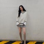 Lee Sun-mi Instagram - 🤨😏