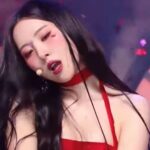 Lee Sun-mi Instagram - Spookyyy🫠🖤❤️