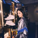 Lee Sun-mi Instagram - What a lovely night @goldengoose 💙 #GoldenGoose #골든구스 #RunAfterYourDreams #골든구스마라톤팝업 #골든구스마라톤 성수동