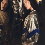 Lee Sun-mi Instagram - No matter what, run after your dreams🏃🏻‍♀️💙 @goldengoose #GoldenGoose #RunAfterYourDreams