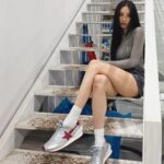 Lee Sun-mi Instagram - Run after your dreams🏃🏻‍♀️ #GoldenGoose #골든구스 #HAUSofDreamers #DreamedBySUNMI #Marathon