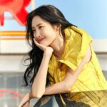 Lee Sun-mi Instagram - Feelin spring here☺️💛 @peuterey_kr @peuterey #peuterey #페트레이