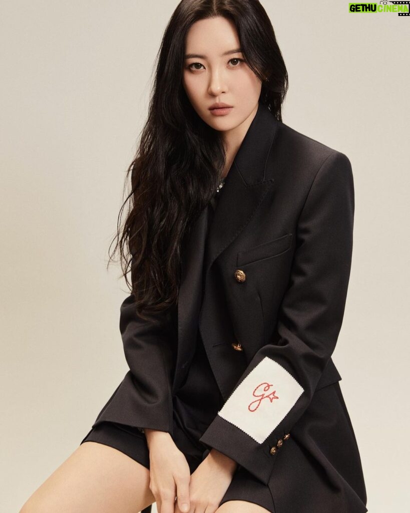Lee Sun-mi Instagram - We are proud to announce K-pop artist SUNMI as our Global Brand Ambassador. Together sharing core values of uniqueness and authenticity. #선미 #SUNMI #GoldenGoose
