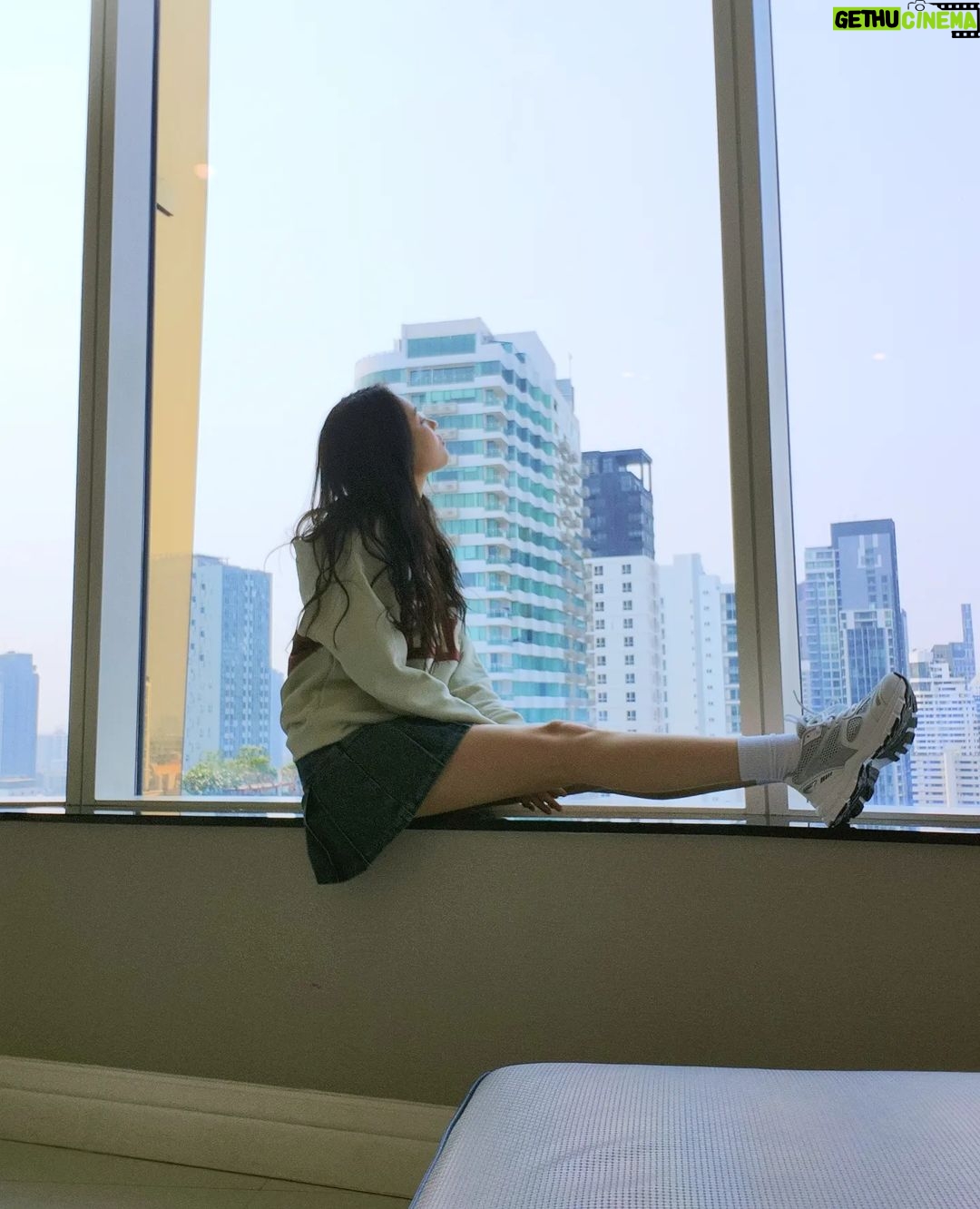 Lee Sun-mi Instagram - π€Έπ»ββοΈππ» Bangkok, Thailand