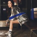 Lee Sun-mi Instagram - No matter what, run after your dreams🏃🏻‍♀️💙 @goldengoose #GoldenGoose #RunAfterYourDreams