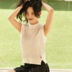 Lee Sun-mi Instagram - Feelin spring here☺️💛 @peuterey_kr @peuterey #peuterey #페트레이