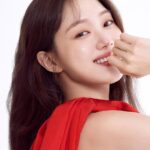 Lee Sung-kyoung Instagram – #shiseido 🌹❤️