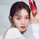 Lee Sung-kyoung Instagram – #shiseido 🌹❤️