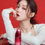 Lee Sung-kyoung Instagram – #shiseido 🌹❤️