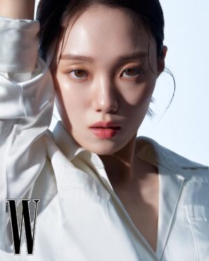 Lee Sung-kyoung Instagram - Hi! Shiseido💋❤️

#Shiseido
#시세이도