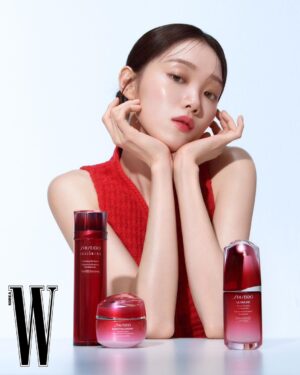 Lee Sung-kyoung Instagram - Hi! Shiseido💋❤️

#Shiseido
#시세이도