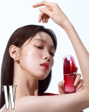 Lee Sung-kyoung Instagram - Hi! Shiseido💋❤️

#Shiseido
#시세이도