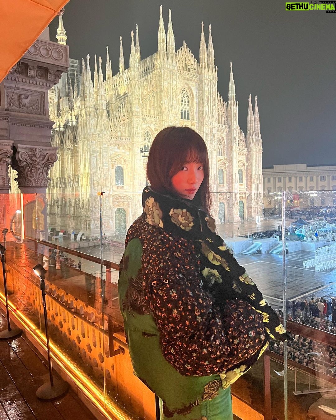 Lee Sung-kyoung - 1.6 Million Likes - Moncler time!!!❤️