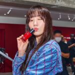 Lee Sung-kyoung Instagram - 레드까멜리아😘❤️ #N1DECHANELGARDEN #RedCamelliaSerum