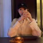 Lee Sung-kyoung Instagram - 이게 얼마만이야, 로코는 늘 일상의 나를 예쁘게 찍어주려한다. 고마운 로코코 💓