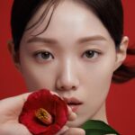 Lee Sung-kyoung Instagram - N˚1 DE CHANEL❤️🌺 #N1DECHANEL #redcamellia