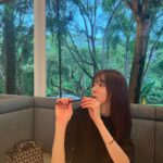 Lee Sung-kyoung Instagram – 싱가폴에서 거대한 먹방직전…