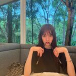 Lee Sung-kyoung Instagram – 싱가폴에서 거대한 먹방직전…