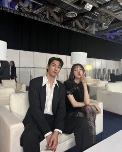 Lee Sung-kyoung Instagram - 🤍사랑이라 말해요