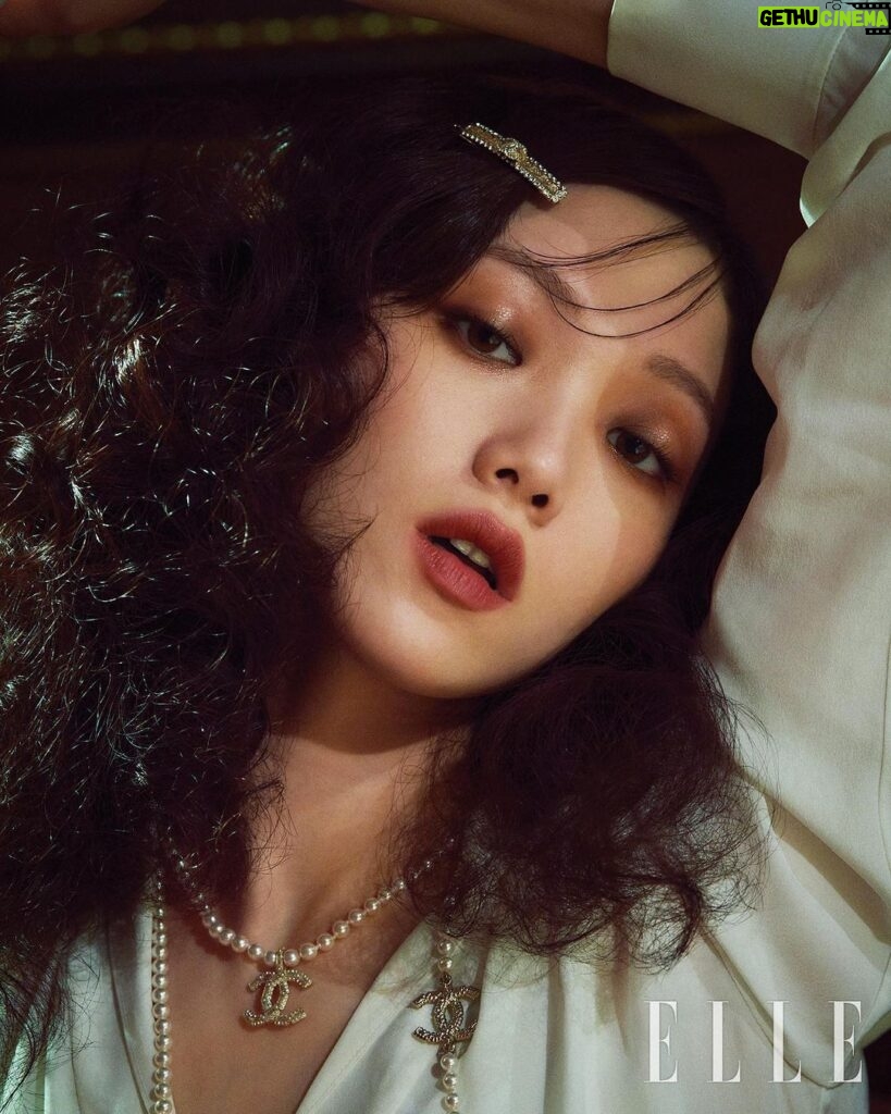 Lee Sung-kyoung Instagram - 💋 @chanel.beauty @chanel.beauty.korea @ellekorea