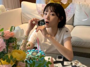 Lee Sung-kyoung Instagram - Happy birthday🤍 축하해주신 모든 마음 감사해요😌