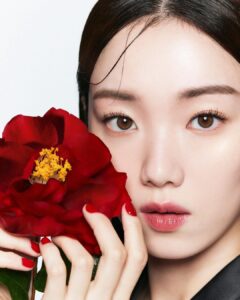 Lee Sung-kyoung Instagram - 🌺 #N1DECHANEL #REDCAMELLIA