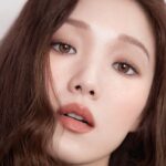 Lee Sung-kyoung Instagram – 💄💋🌱❤️✨