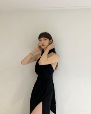 Lee Sung-kyoung Instagram - New Year's Eve 🖤