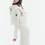 Lee Sung-kyoung Instagram - 🖤