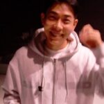 Lee Sung-kyoung Instagram - 💗 로꼬오빠랑 비밀작전으로 로꼬쮸에 살짝 숨어서 로꼬츄들 서프라이즈 성공! 러브는 사랑이에요 💗 반갑게 맞아주셔서 감사합니다 😛