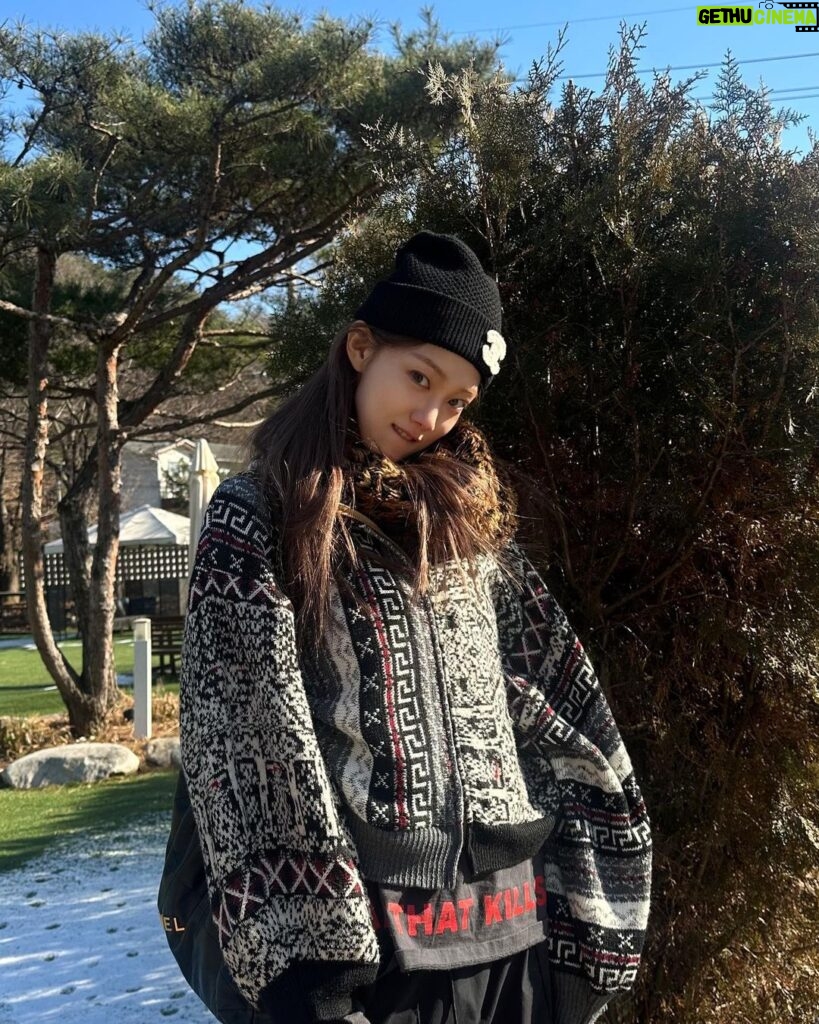 Lee Sung-kyoung Instagram - ⛄️디기추웠던날아침