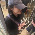 Lee Sung-kyoung Instagram – 💜
맨날 콩알같게아니면 콩받게찍기 도전하는 ㅇ ㅕ니랑
우리 보라보라보러💜