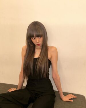 Lee Sung-kyoung Instagram - 💎