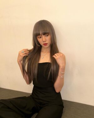 Lee Sung-kyoung Instagram - 💎