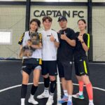 Lee Yeong-jin Instagram - 10장에 다 담을 수 없는 많은 추억들을 뒤로하고 2024년을 맞이합니다.🌟 여지없이 지난 해보다 더 힘든 한 해가 될 지도 모르겠습니다. 삶이란 늘.. 그렇잖아요. 그 속에서 좋은 사람들과 더 좋은 시간들 속에서 아낌없이 많이 웃으려 합니다. 🤭🤗 모두가 잘 버티며 건승하는 2024년이 되길 소망합니다. 전 제 나름대로 제가 닿아 있는 인연에 최선을 다하며 소중하게 아끼고 사랑할께요.🩵 새해 복 많이 받으세요. 🙇🏻‍♀️