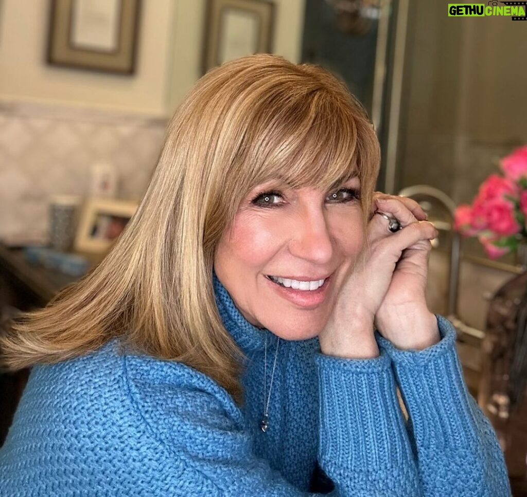 Leeza Gibbons Instagram - Today is a good day to follow my mother's advice: "Show Up, Do Your Best, Let Go of The Rest". Yep, I'm on it 👍