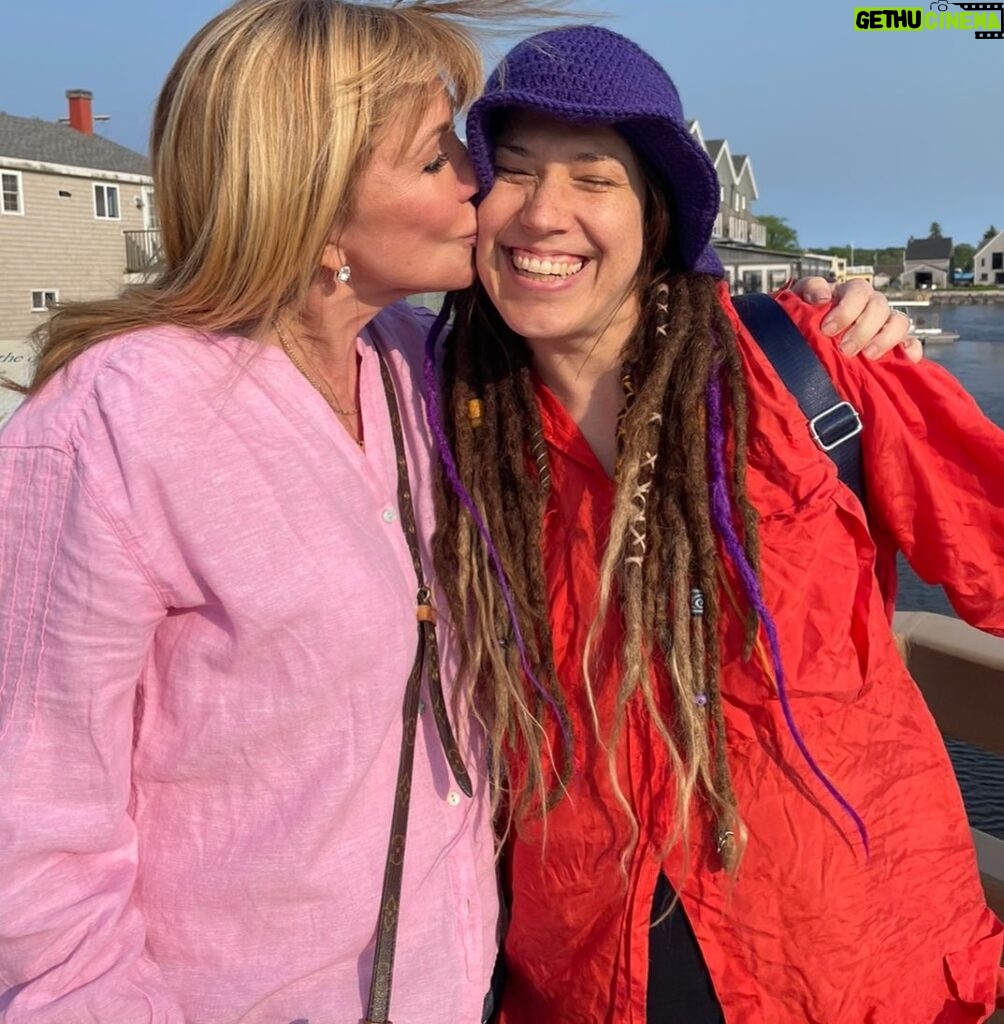 Leeza Gibbons Instagram - My girl. Totally herself...joyful, generous, wise and wonderful. And I'm still kissing her cheek like I did when she was a toddler, which feels like yesterday. #luckymom #kisseyface #freespirit
