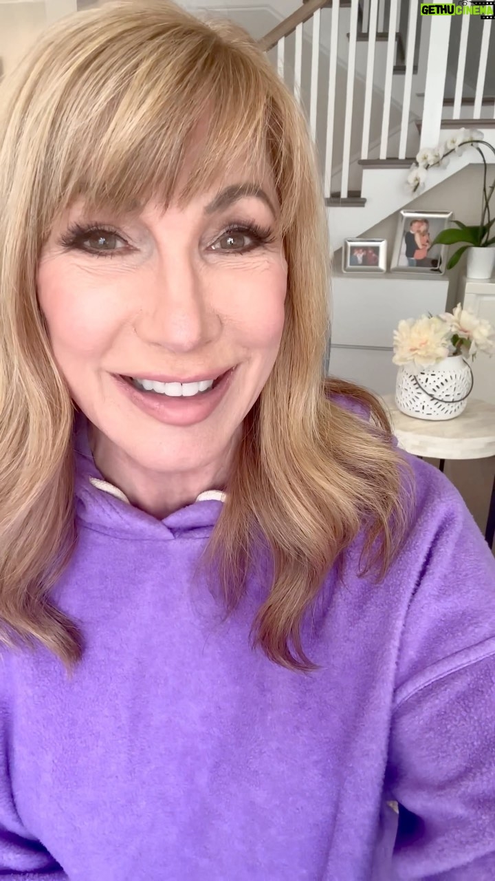 Leeza Gibbons Instagram - When my mom had Alzheimer's disease I was in a constant state of worry. Was she lost? Was she ok? If you're caring for someone you love, you need all the help you can get, and the @OnStar Guardian app is a MUST HAVE for your caregiver journey. It gives you safety support 24/7 and allows you to share these services with your whole family. Peace of mind is everything, isn't it? Download the app today and OnStar will donate $1 to support the mission of the @alzassociation ... up to $100,000! Care and support for caregivers - GOTTA LOVE THAT! #OnStarGuardianApp #BeSafeOutThere #SaferWithOnStar #ENDALZ @leezascareconnection #AD https://guardian.onelink.me/vbIf/s4puv7vq